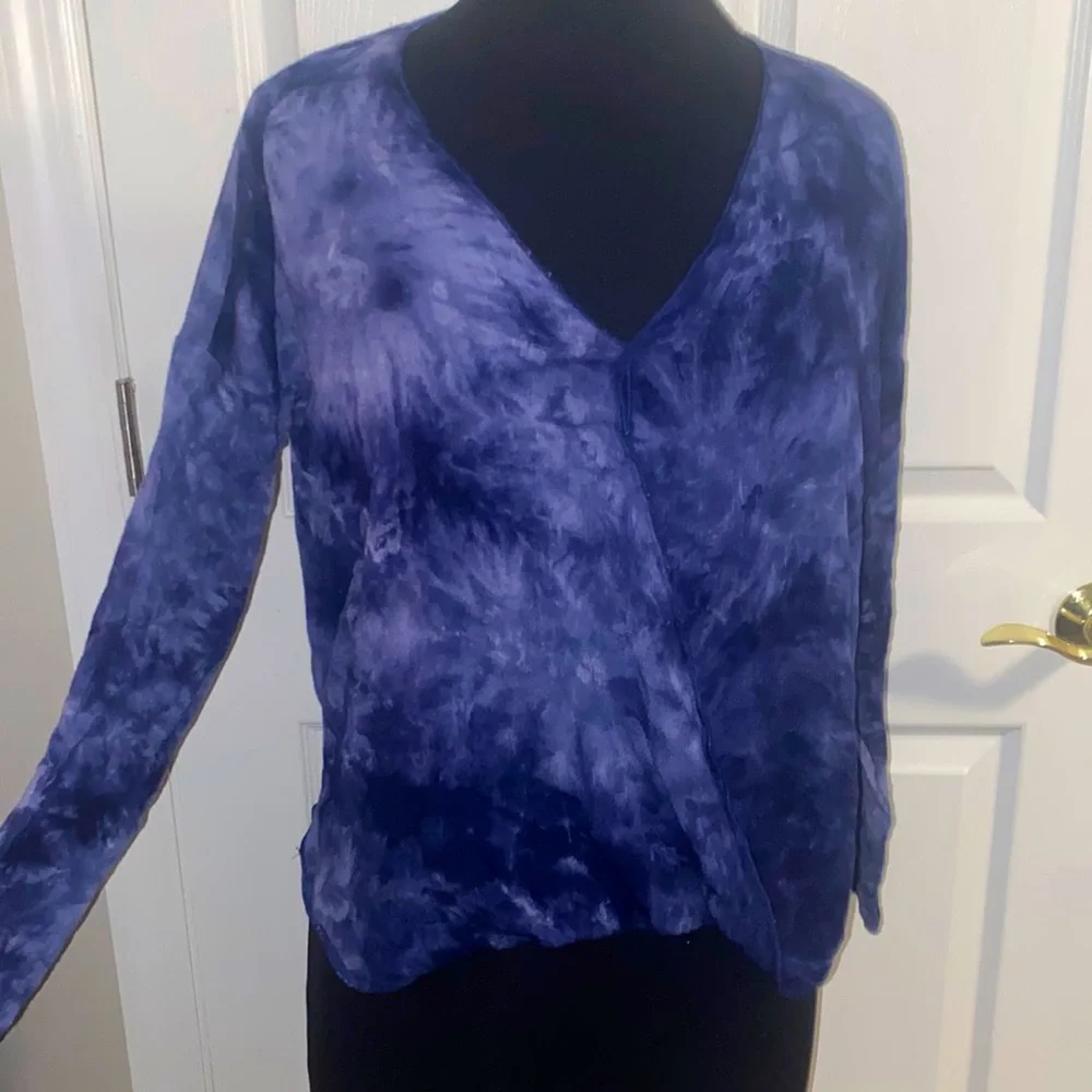 New Blue tie dye pink lily top - Picture 1 of 1